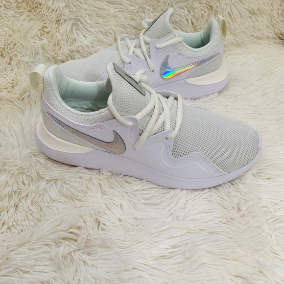 Nike Tessen Sneakers - Picture 2 of 6